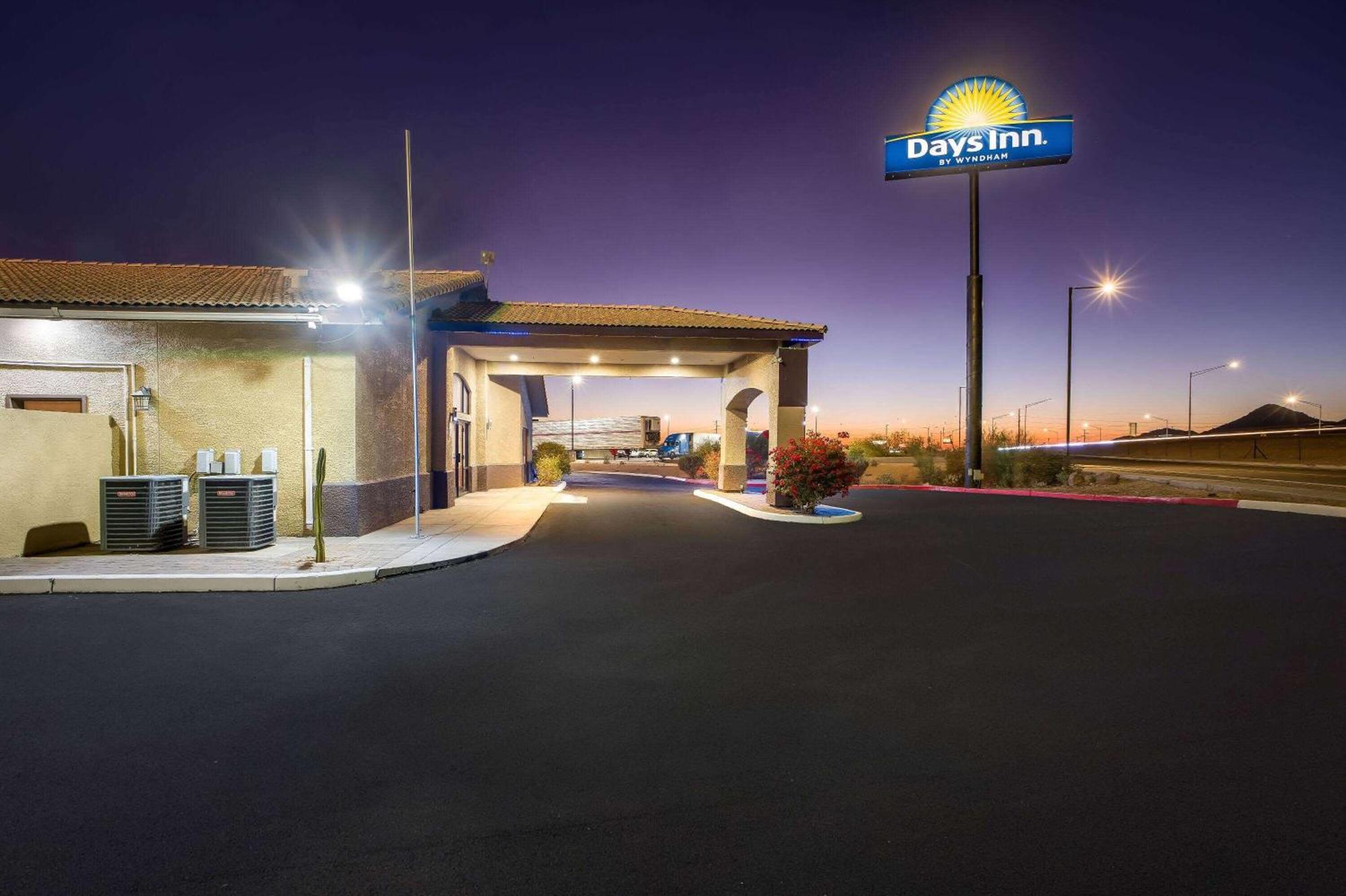 Days Inn By Wyndham Buckeye Exterior foto