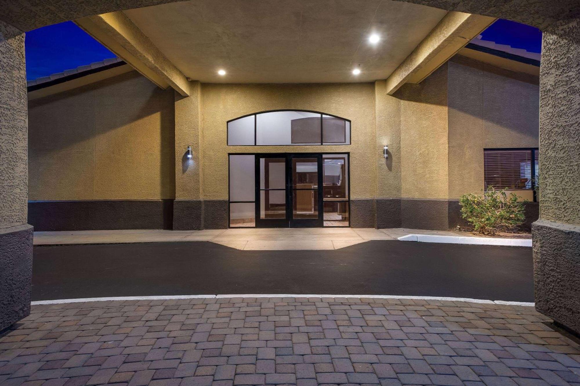 Days Inn By Wyndham Buckeye Exterior foto